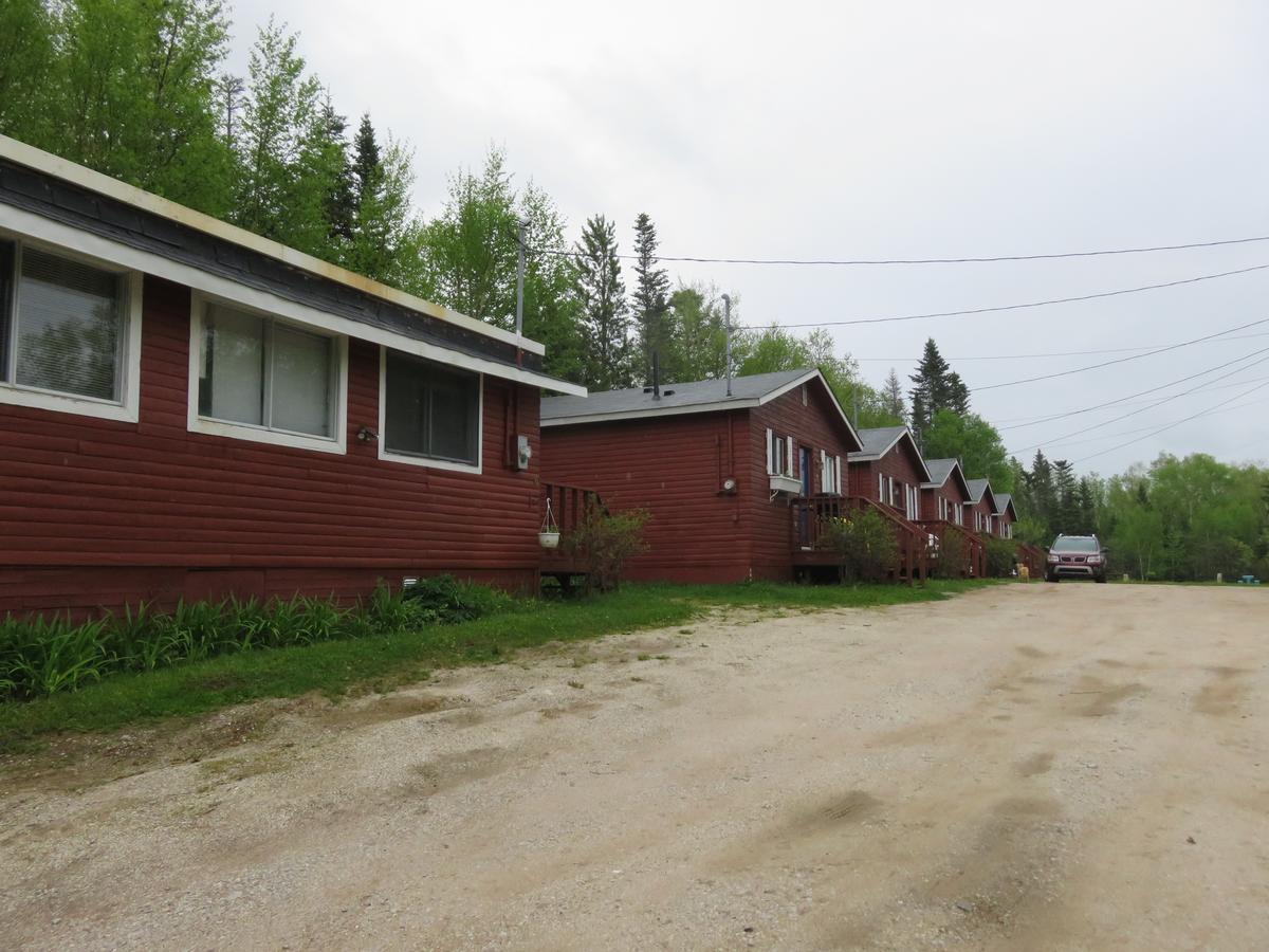 Lush'S Cottages Cormack Exterior foto